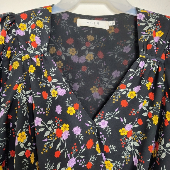 Astr Black Bernadette Style Floral Print Long Sleeve V-Neck Bodysuit Sz S Boho - Picture 3 of 15